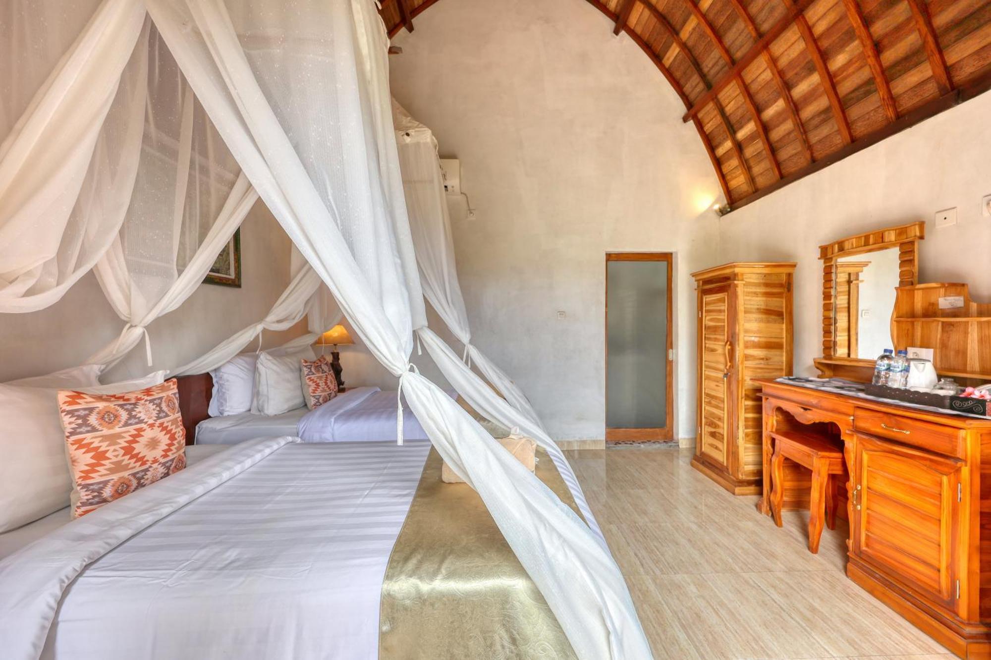 Bagia Bungalows Batumadeg Room photo
