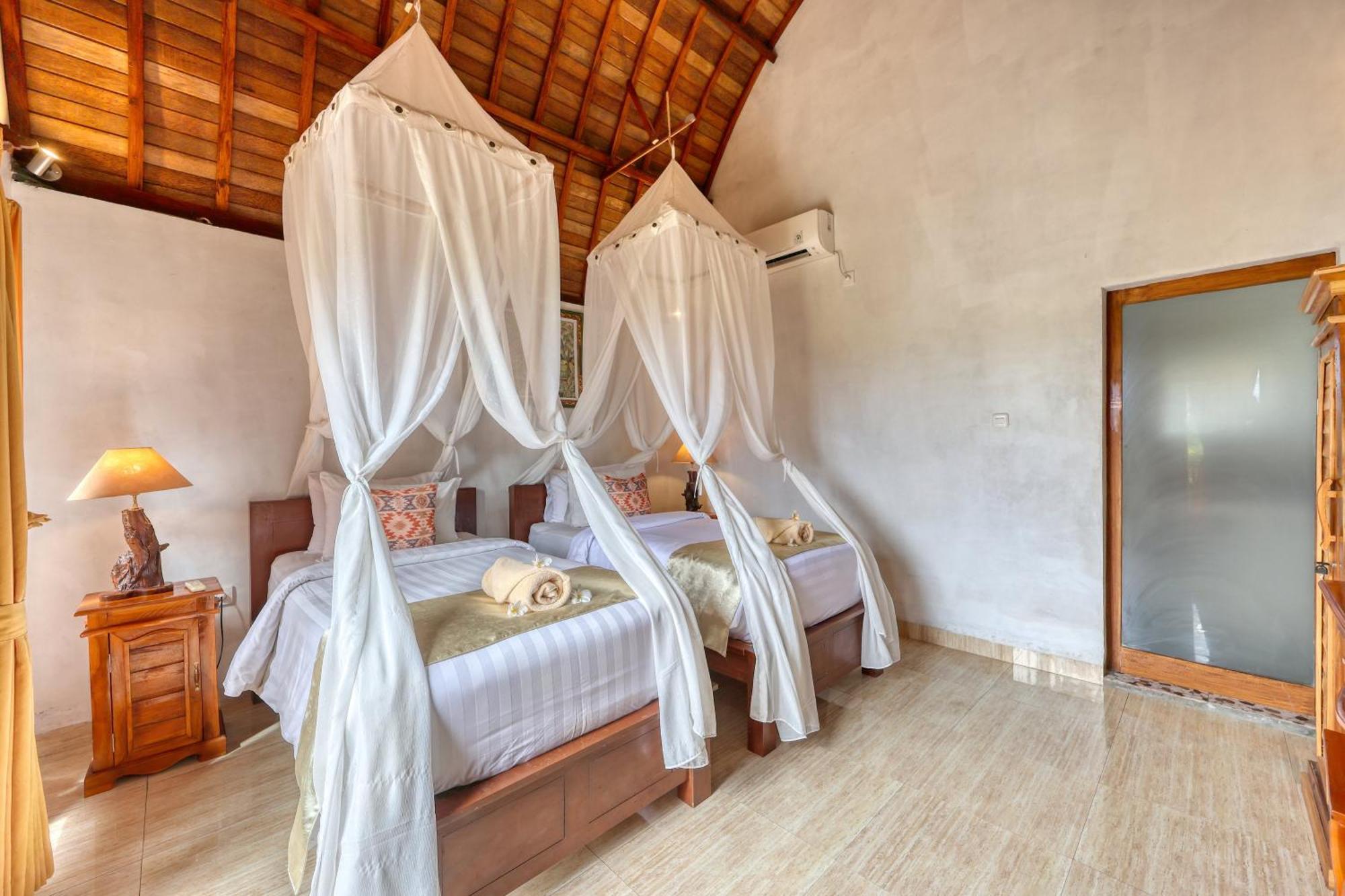 Bagia Bungalows Batumadeg Room photo